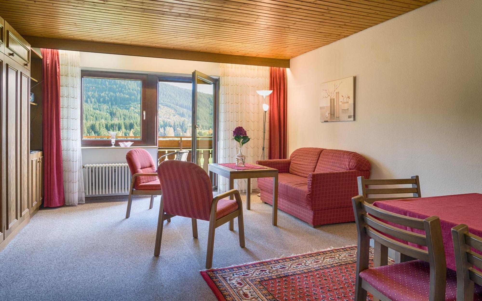 Drei Tannen - Wohnung 04 - Apartmenthaus, Titisee, Nahe Badeparadies Titisee-Neustadt Exterior foto